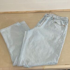 Levi's premium denim wedgie straight light wash size 32‎